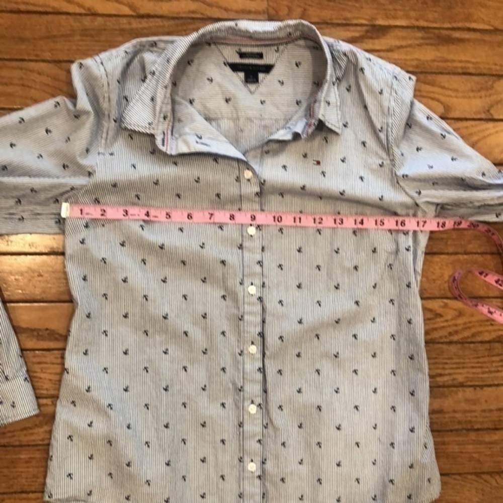Tommy Hilfiger button down anchor pattern shirt - image 4
